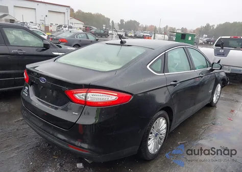 2015 Ford Fusion Energi Se Luxury из США, поврежденный, VIN 3FA6P0PU9FR250673